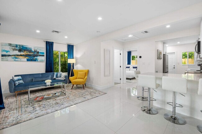 Photo - 44 N Federal Hwy Unidad ID1017979P