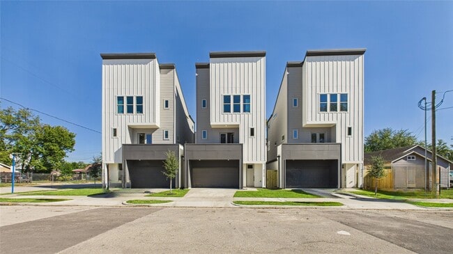 Building Photo - 5314 Terry St