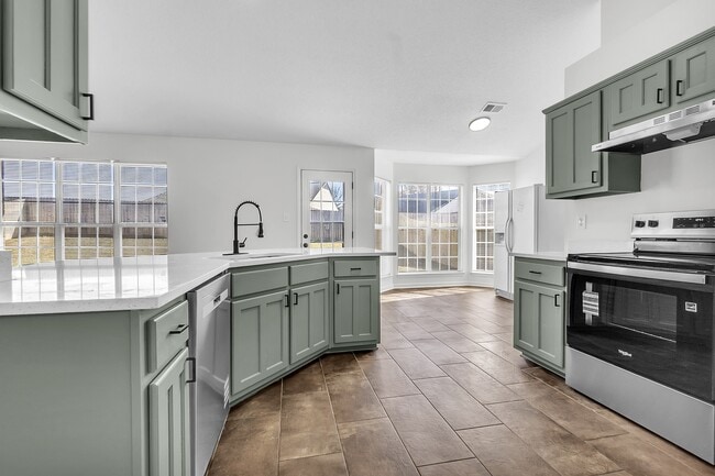 Photo - 8334 Manhatten Dr