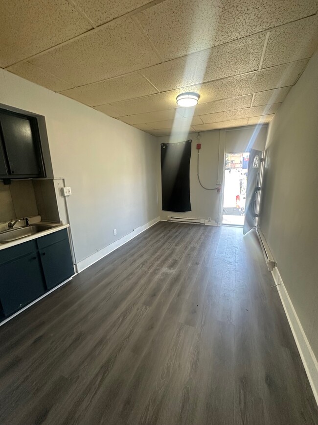 Photo - 1521 Wakeling St Apartamentos