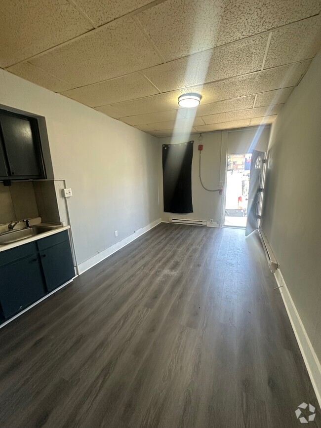 Building Photo - 1521 Wakeling St Rental
