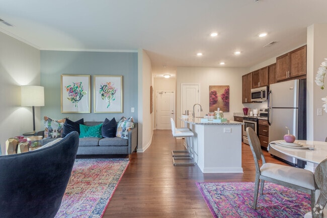 2BR, 2BA -1,208sqft