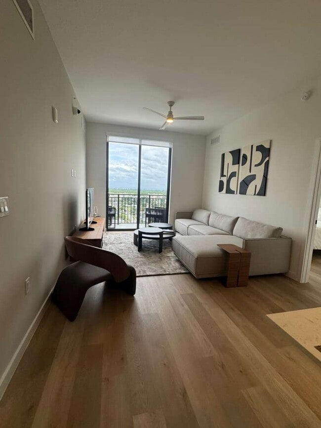 Photo - 112 SE 2nd Ave Unit A3