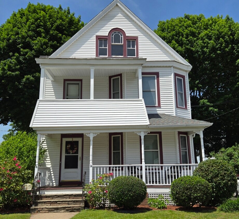 Photo - 14 Myrtle Ave (Holyoke, MA)