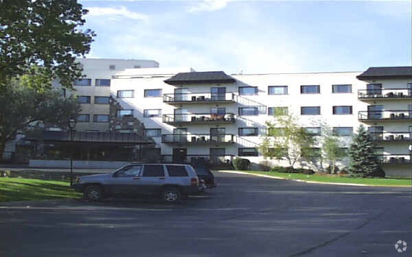 Photo - Forest Villa Condominiums