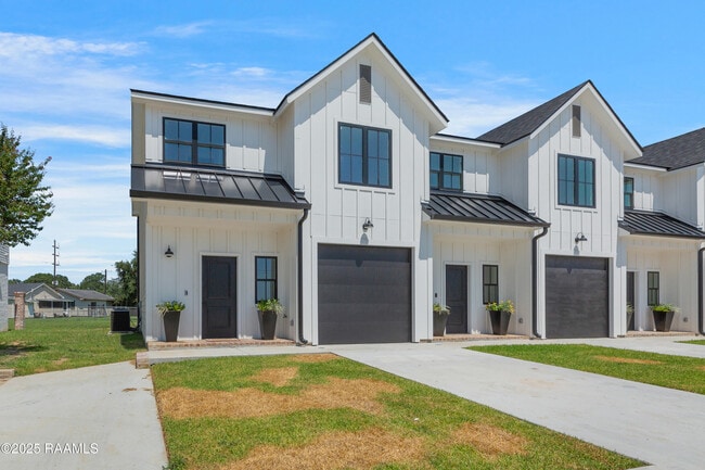 Photo - 424 Eraste Landry Rd