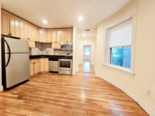 195 Winthrop Rd