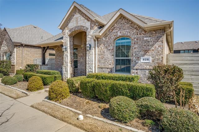 Photo - 828 Parkside Dr