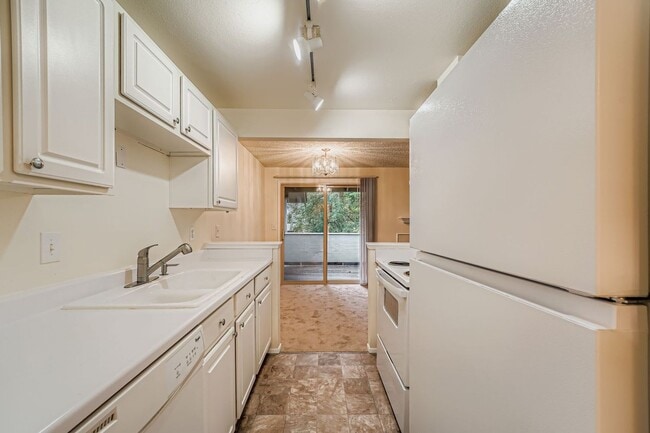 Building Photo - Top-Floor 1Bed/1Bath Apartment in Federal ... Unit G