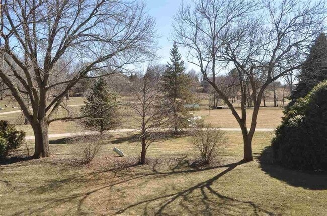 Photo - 2050 Holiday Rd Unit B4