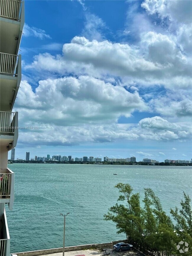 Building Photo - 7545 E Treasure Dr Unit 7K Rental