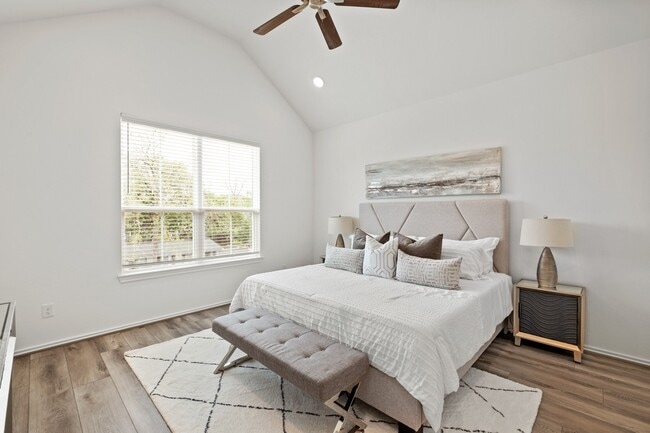 Building Photo - 1406 Wycliffe Dr