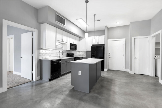 Building Photo - Residences at The Triangle Rental