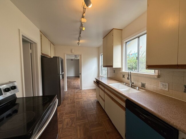 Photo - Stever Court-3 bed 2 bath in Culver City cul-de-sac!