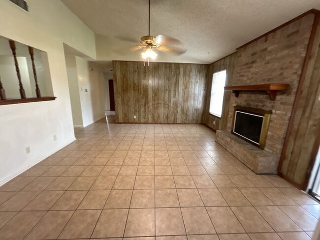 Photo - 2909 Trailridge Cir