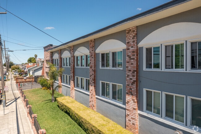 San Leandro Apartments
