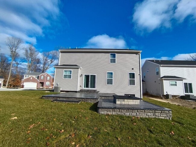 Photo - 51949 W End Dr