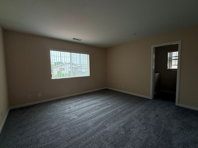 Photo - 242 S Redwood Ave
