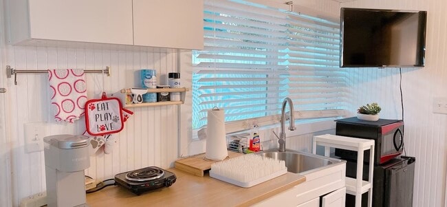 Photo - 3033 Parkwood Dr Unit 3