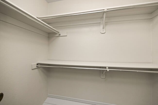 Jordan (Classic) - 2 Bed / 2 Bath - 1,000 Sq.Ft. - Ashley Square