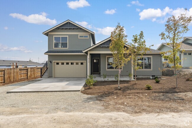 City park across the street on Talent Ave at City Park! - 420 Rogue River Pky Rental