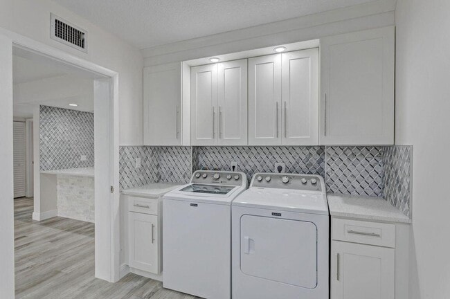 Photo - 2401 Village Blvd Unit 104