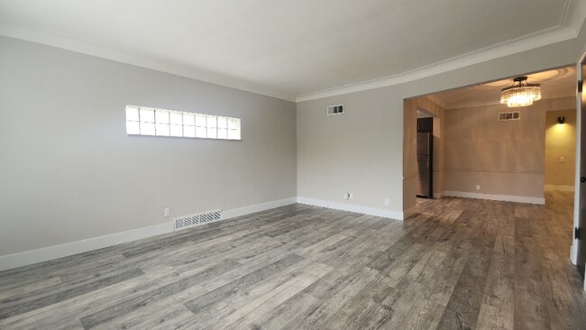 Photo - 6251 Nottingham Ave Unit 1st floor