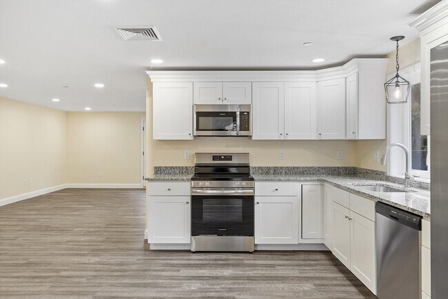 Photo - 20 Townsend St