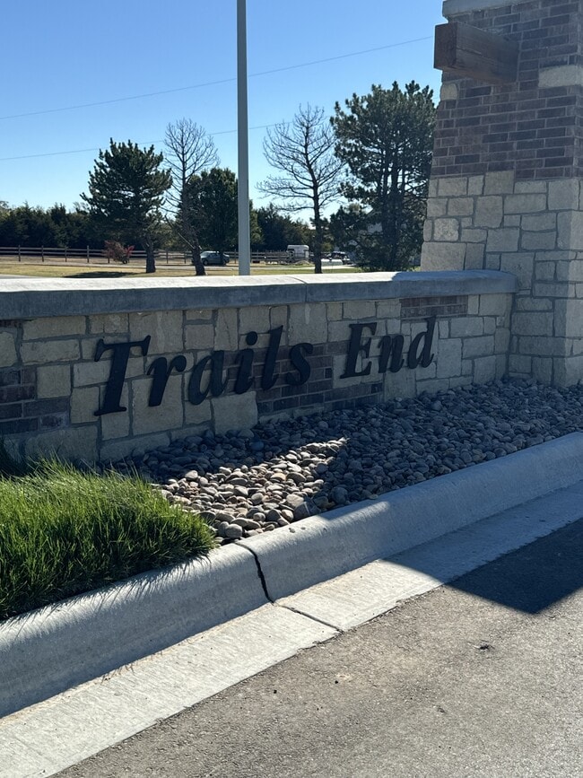 784 Trails End Ct