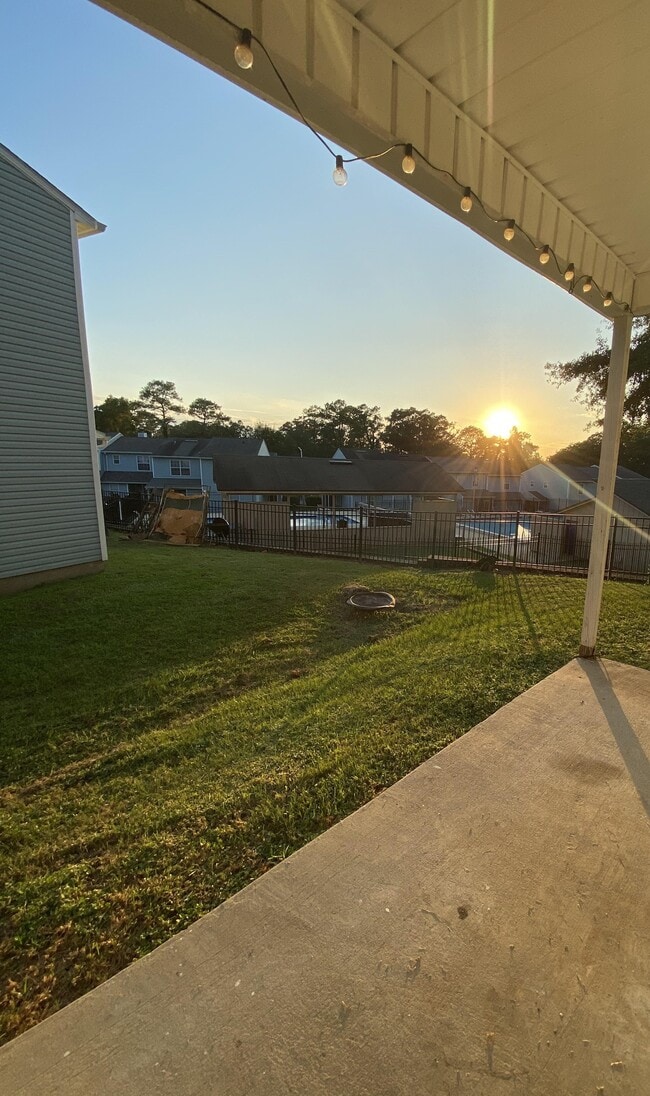 Photo - 786 Timberwood Cir E