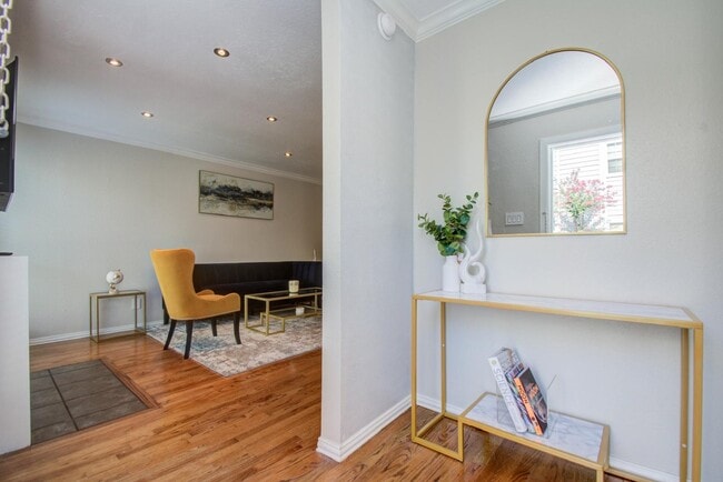 5807 Beverly Hill St Unit 16