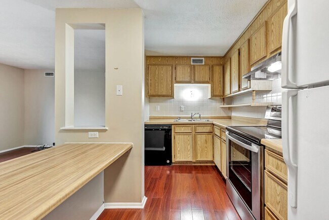 Photo - Tranquil Two-Bedroom Condo: Park Setting, ...