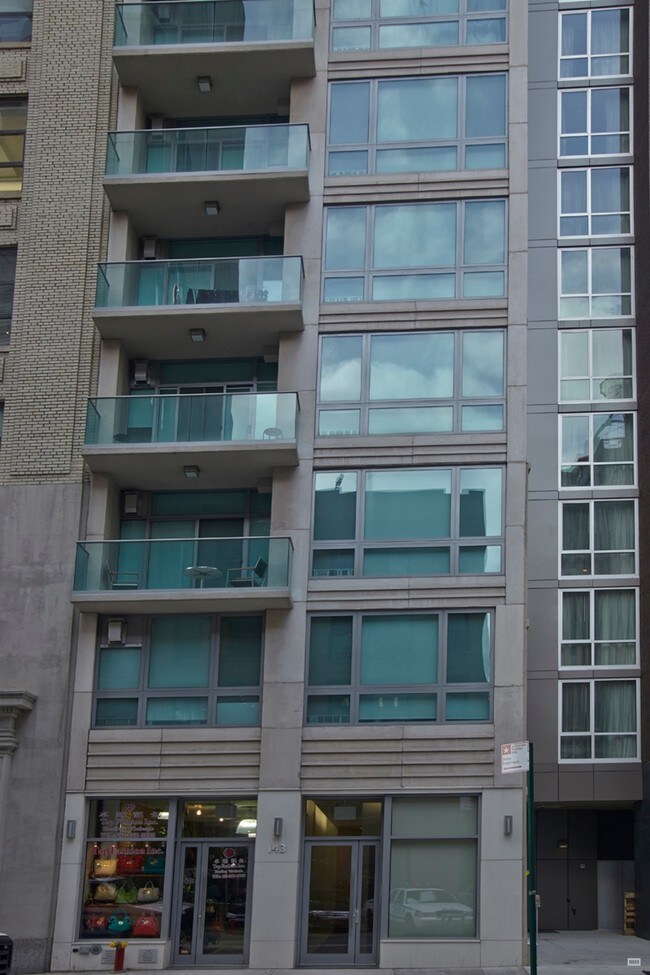 Photo - 143 W 30th St