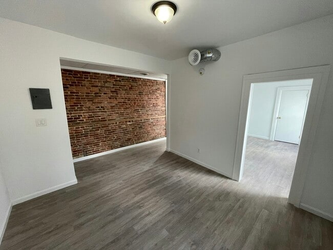 Photo - 1510 Light St
