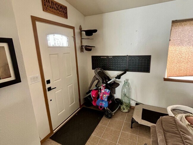 Photo - 614 S Stevens