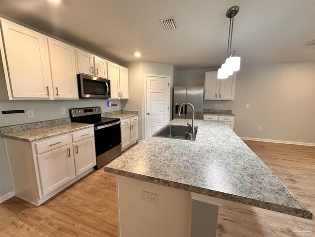 Photo - 1040 Lovebird Ct