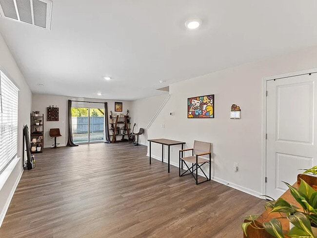 Photo - Build Equity Like a Homeowner – Lease to Own