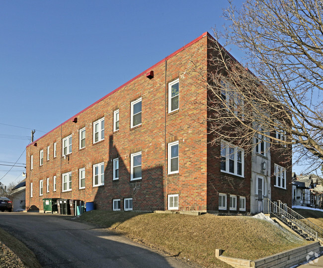 Selby Flats - Selby Flats Apartments