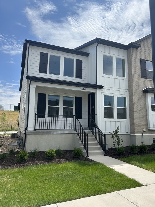 Building Photo - 4569 W Watchmen Wy