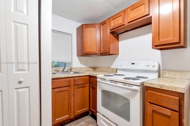 Photo - 1629 W 31st St Unit 1629