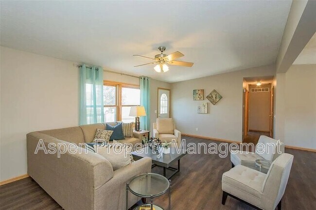 Photo - 117 Buckeye Ln