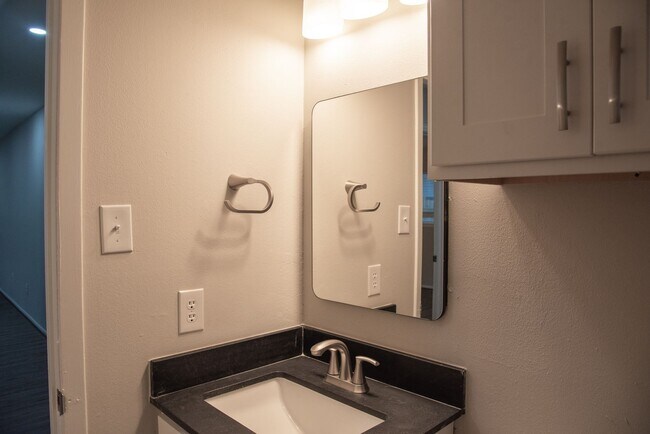 1706 Trinity Pl Unit A