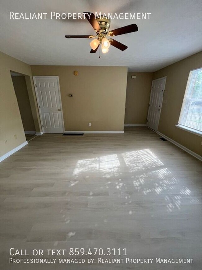 Photo - 155 Garnet Dr