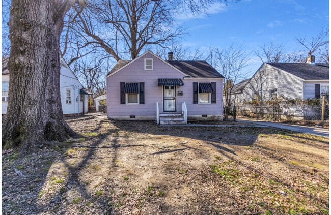 Photo - 3067 Pershing Ave