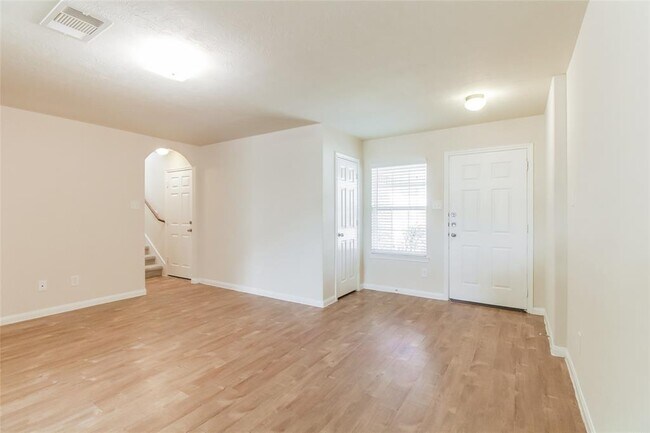 Photo - 726 North Ella Creek Drive