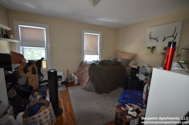 Photo - 53 W 7th St Unit 2