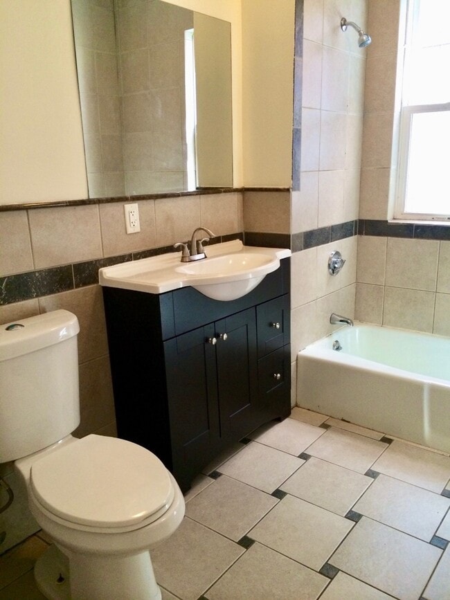 Photo - 1085 Dorchester Ave Unit 3