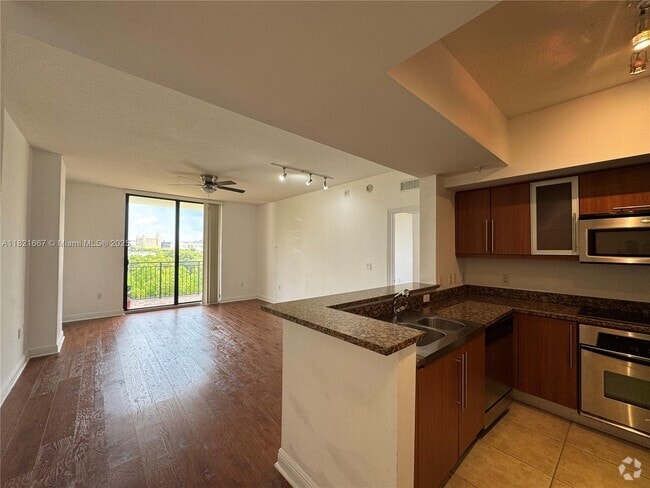 Building Photo - 888 Douglas Rd Unit 503 Rental