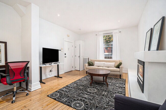 Photo - 208 Clarence St Unit 1