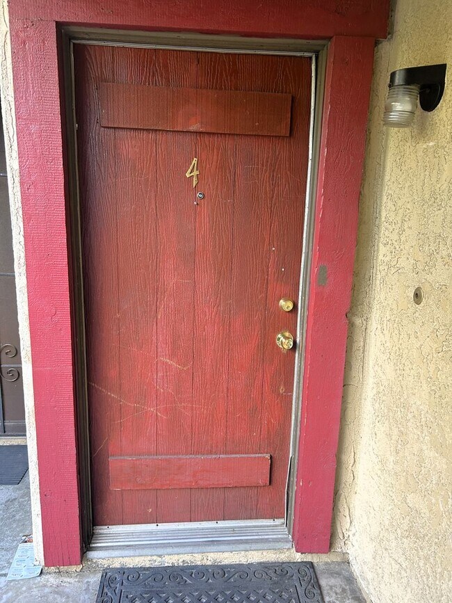 Photo - 2430 S Ridgewood Dr